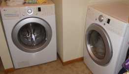 2575 Windsor Circle E Estate Sale Item Pic